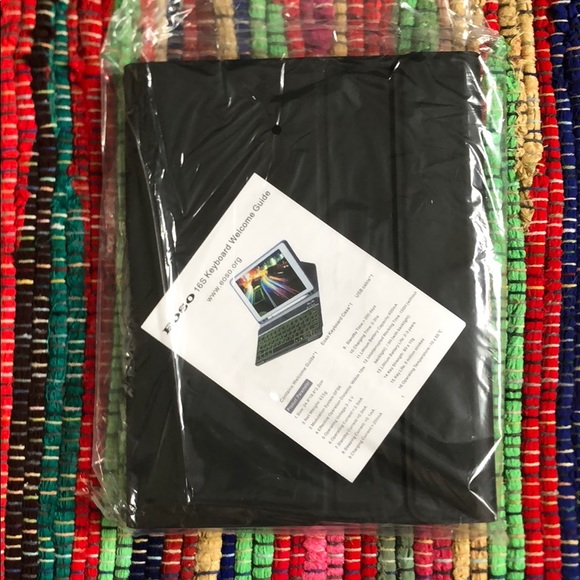 iPad Pro 9.7” Keyboard Case - Picture 3 of 4